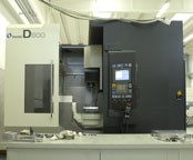 CNC Makino D500 a 5 assi